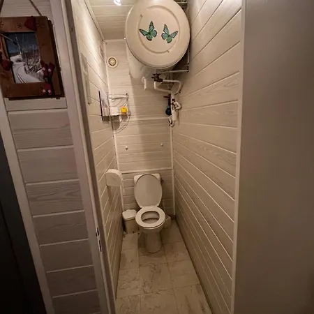 Super-besse Le Bleu Serviere Chez Lorenzo Et Severine 베세-에-생타나스타시