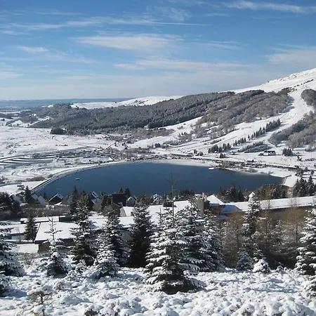 아파트 Super-besse Le Bleu Serviere Chez Lorenzo Et Severine