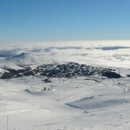 아파트 Super-besse Le Bleu Serviere Chez Lorenzo Et Severine 베세-에-생타나스타시